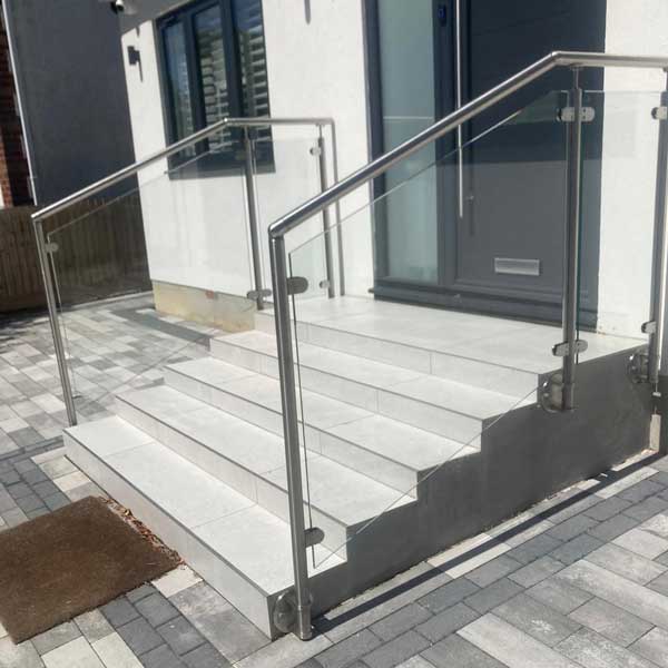 Bespoke Glass Balustrades Specialist